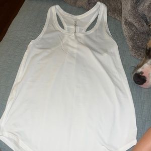 Lululemon tank